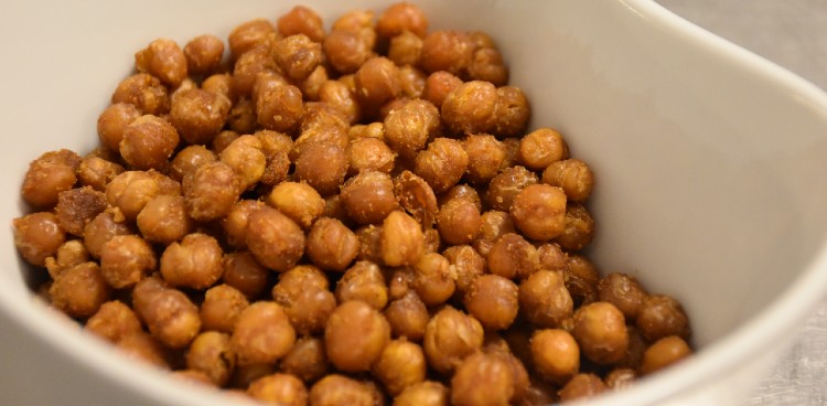 Kikærter er en velkendt bælgfrugt og en god kilde til mere klimavenlig mad